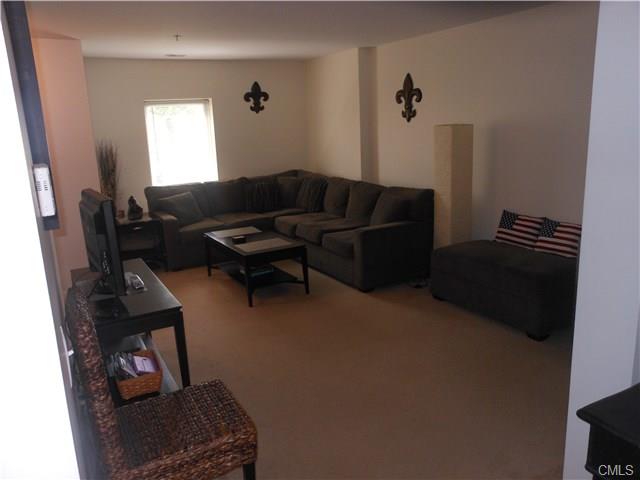 23 Scuppo Road, Danbury, CT 06811