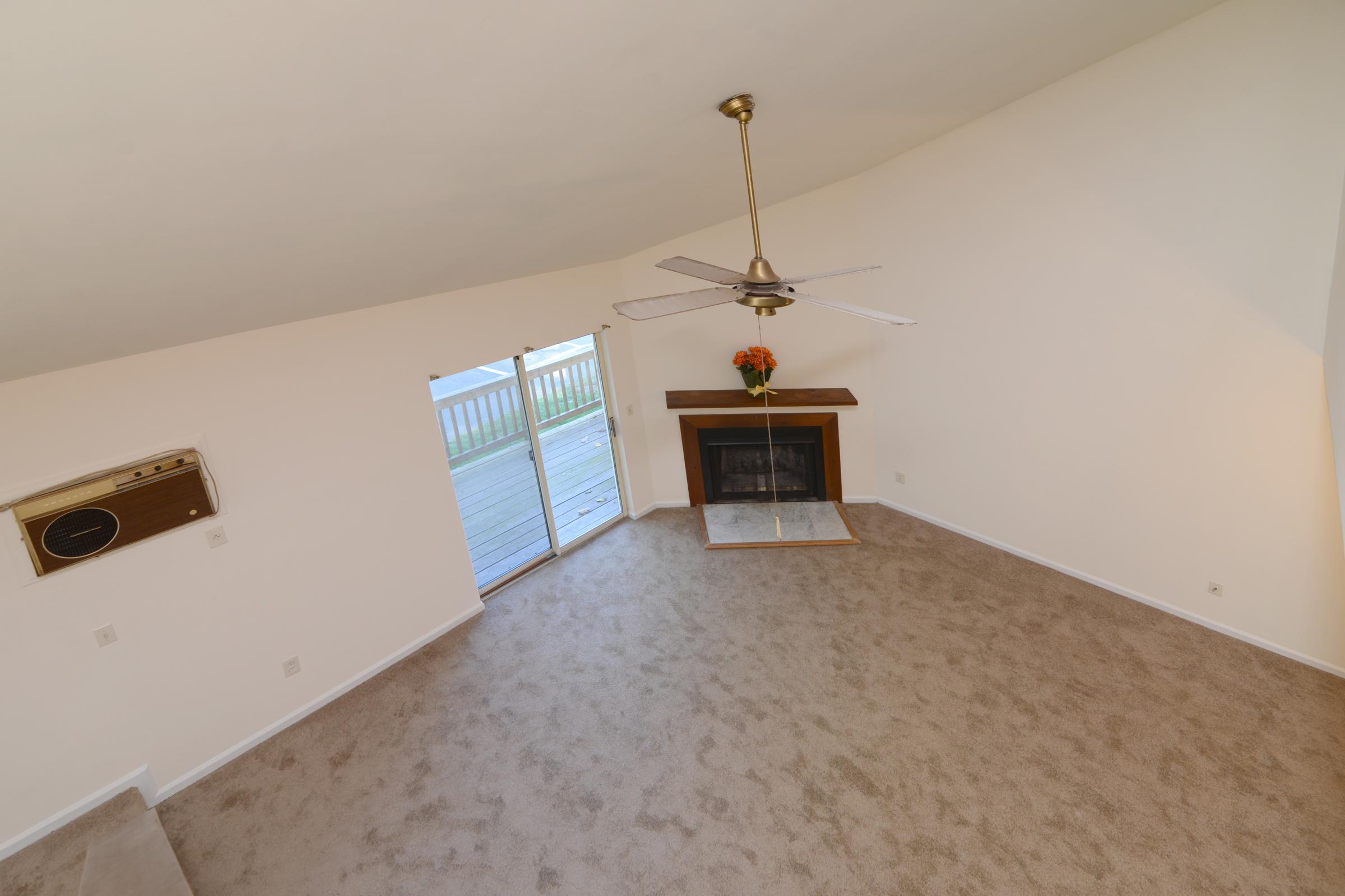 8 Rose Lane, Danbury, CT 06811