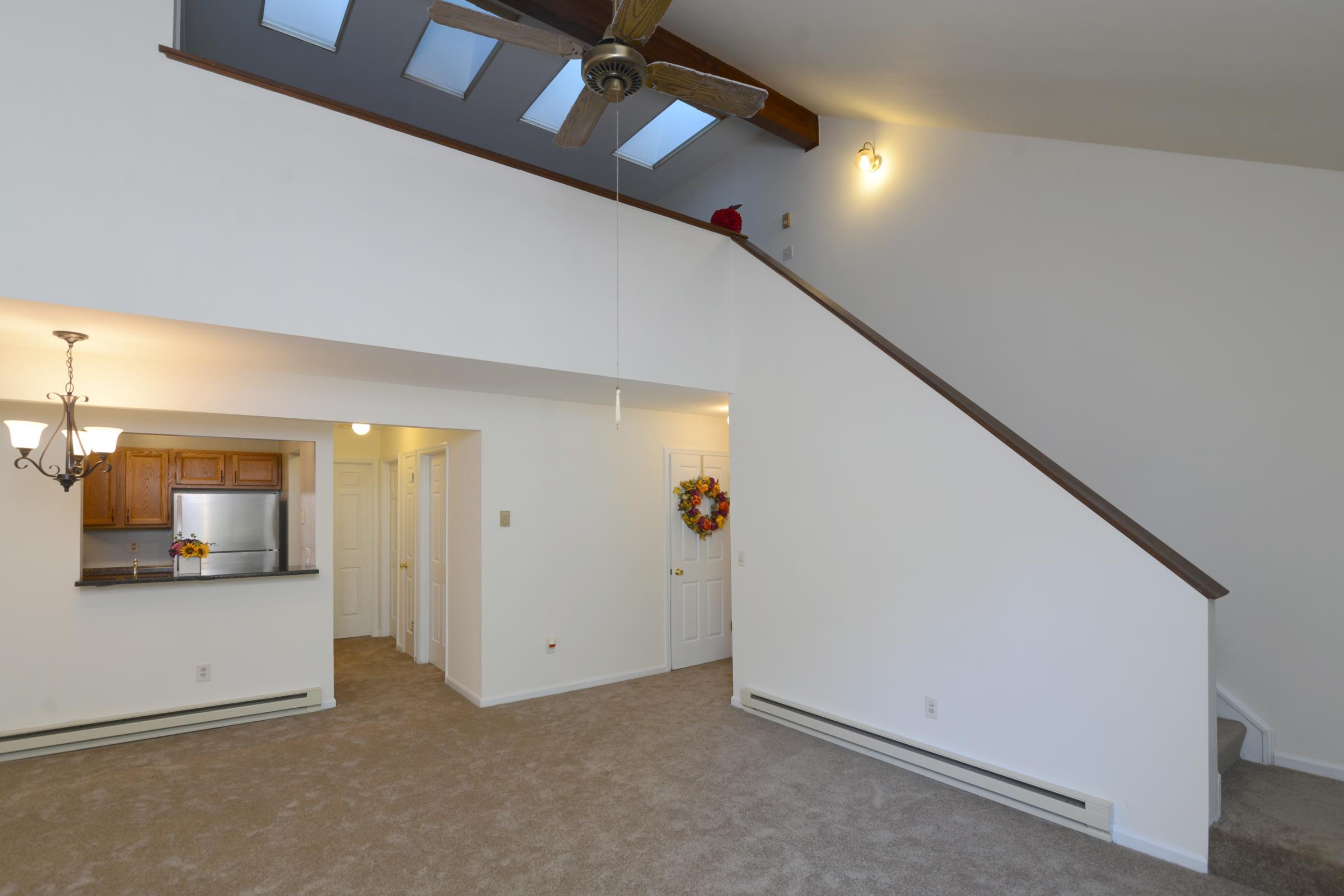 8 Rose Lane, Danbury, CT 06811