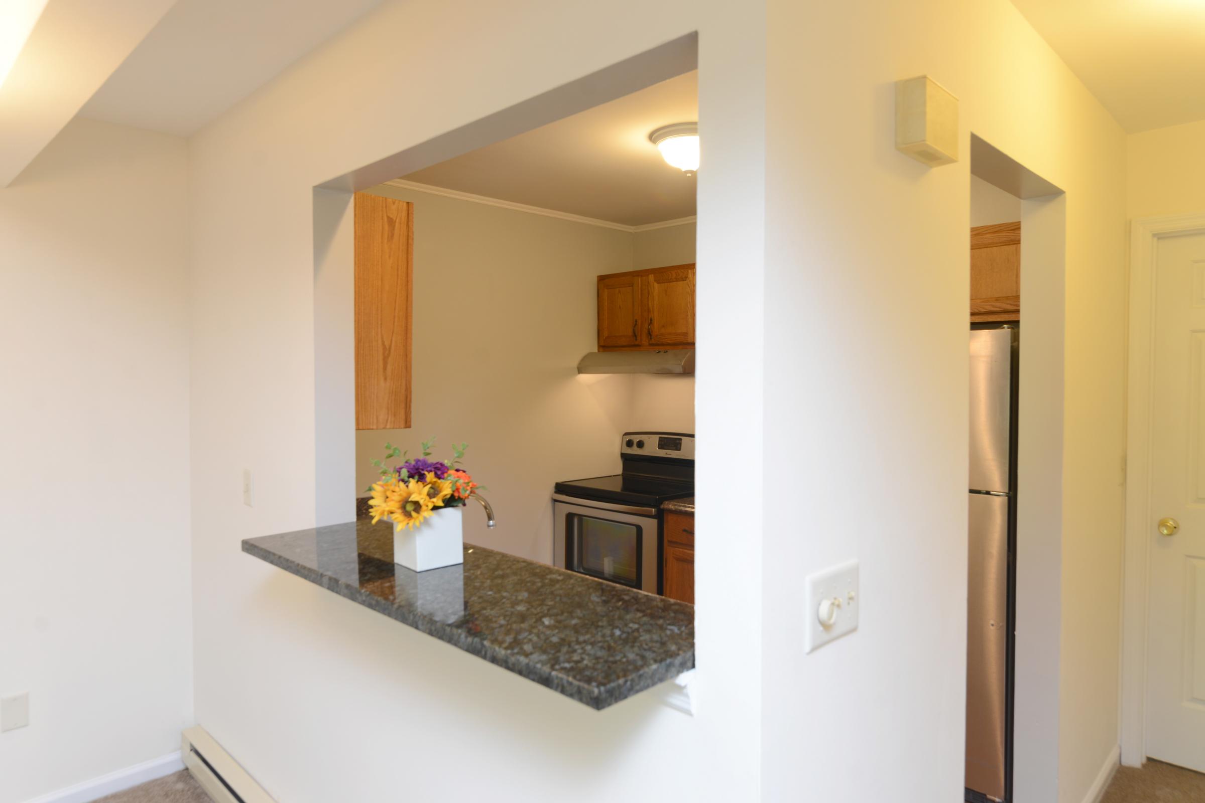 8 Rose Lane, Danbury, CT 06811