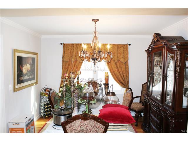 25 Driftway Point Road, Danbury, CT 06811