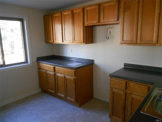 7 Padanaram Road, Danbury, CT 06811