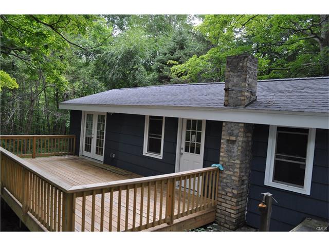 17 Eldred Road, New Fairfield, CT 06812