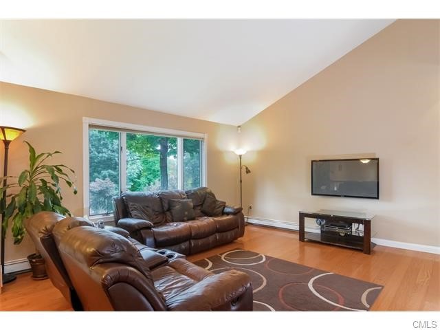 New Fairfield, CT 06812