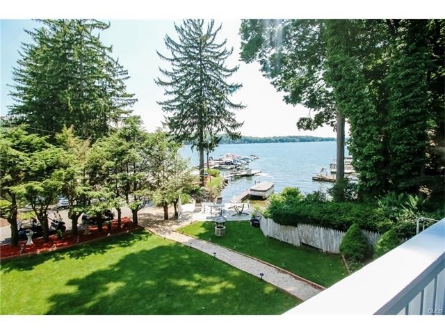 1 Woods Road, New Fairfield, CT 06812