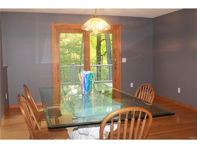 14 Douglas Lane, New Fairfield, CT 06812