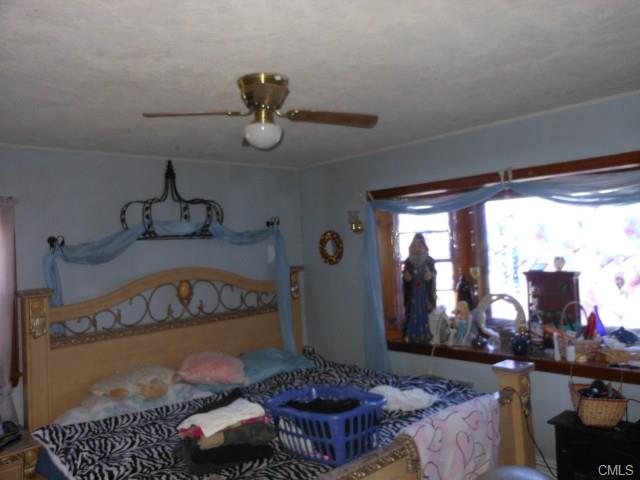 21 Deer Lane, New Fairfield, CT 06812