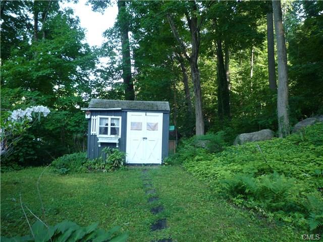 7 Ridgeway, New Fairfield, CT 06812