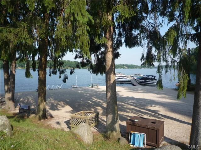 7 Ridgeway, New Fairfield, CT 06812