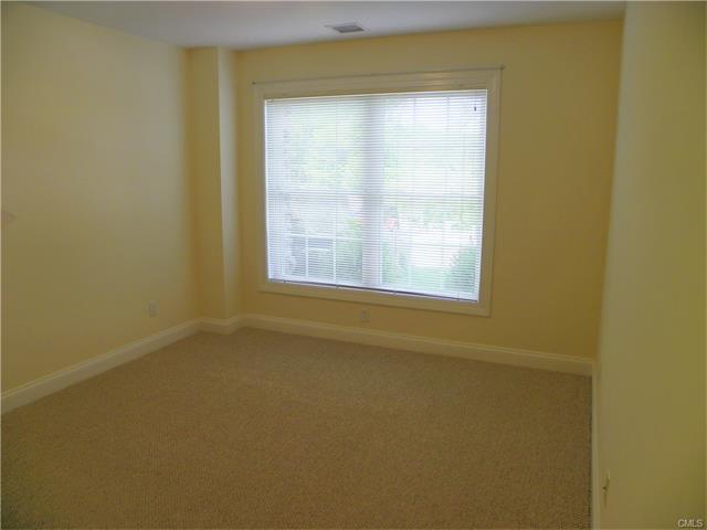 86 Rte 37, New Fairfield, CT 06812