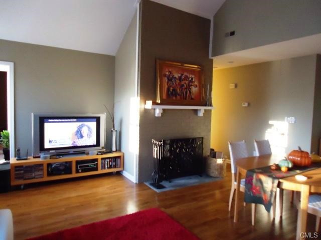 11 Pond Lane, Darien, CT 06820