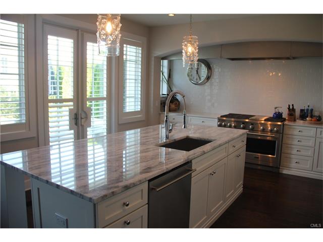 37 Kensett Lane, Darien, CT 06820