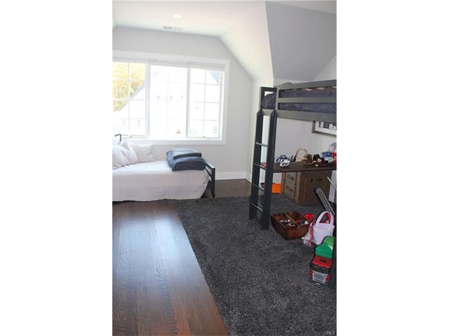 37 Kensett Lane, Darien, CT 06820