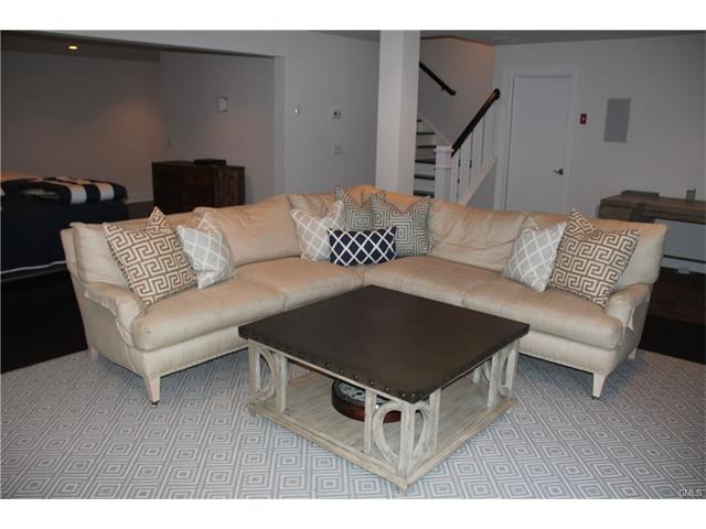 37 Kensett Lane, Darien, CT 06820