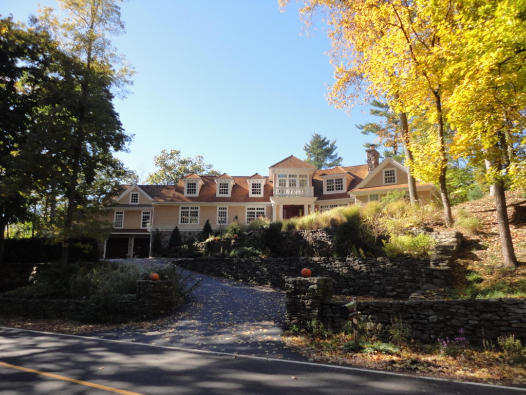 65 GOODWIVES RIVER Road, Darien, CT 06820