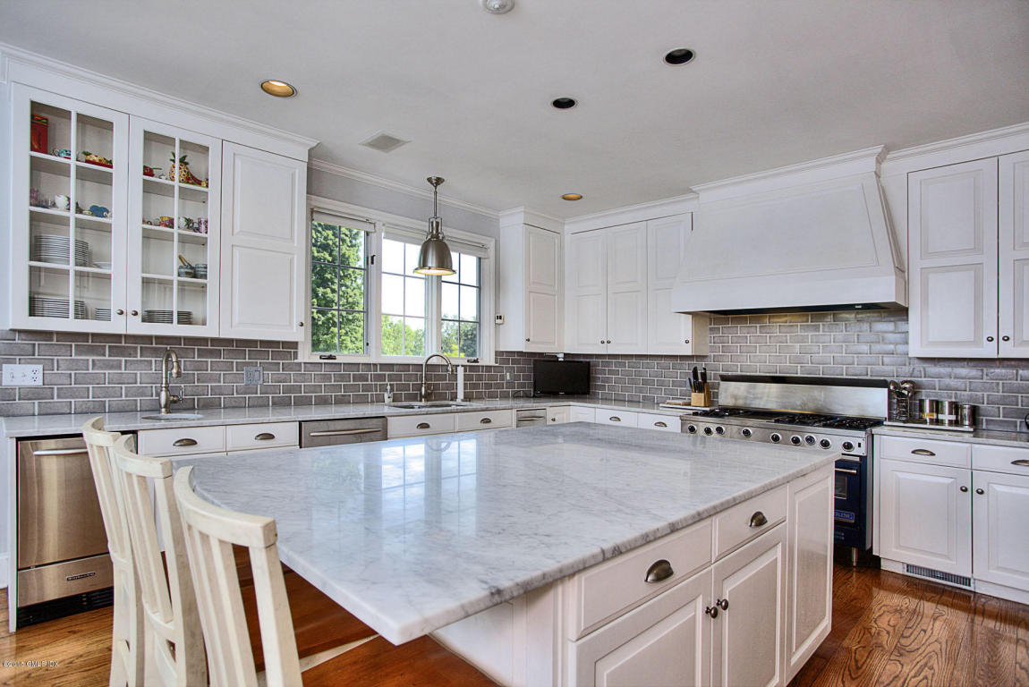 1 Wrenfield Lane, Darien, CT 06820