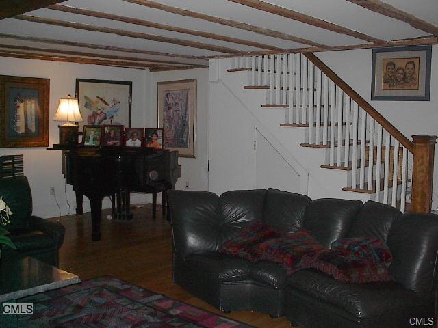2757 Boston Post Road, Darien, CT 06820