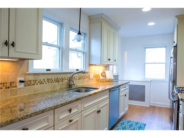 18 Elm Street, Darien, CT 06820