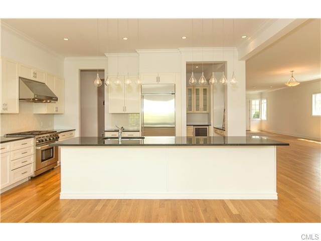 30 Kensett Lane, Darien, CT 06820