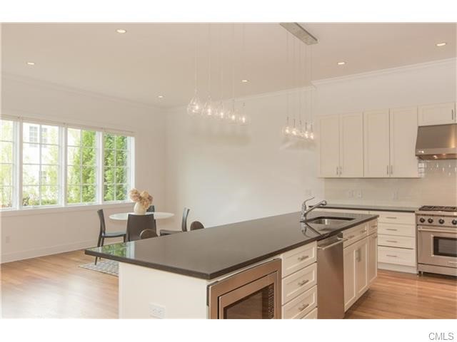 30 Kensett Lane, Darien, CT 06820