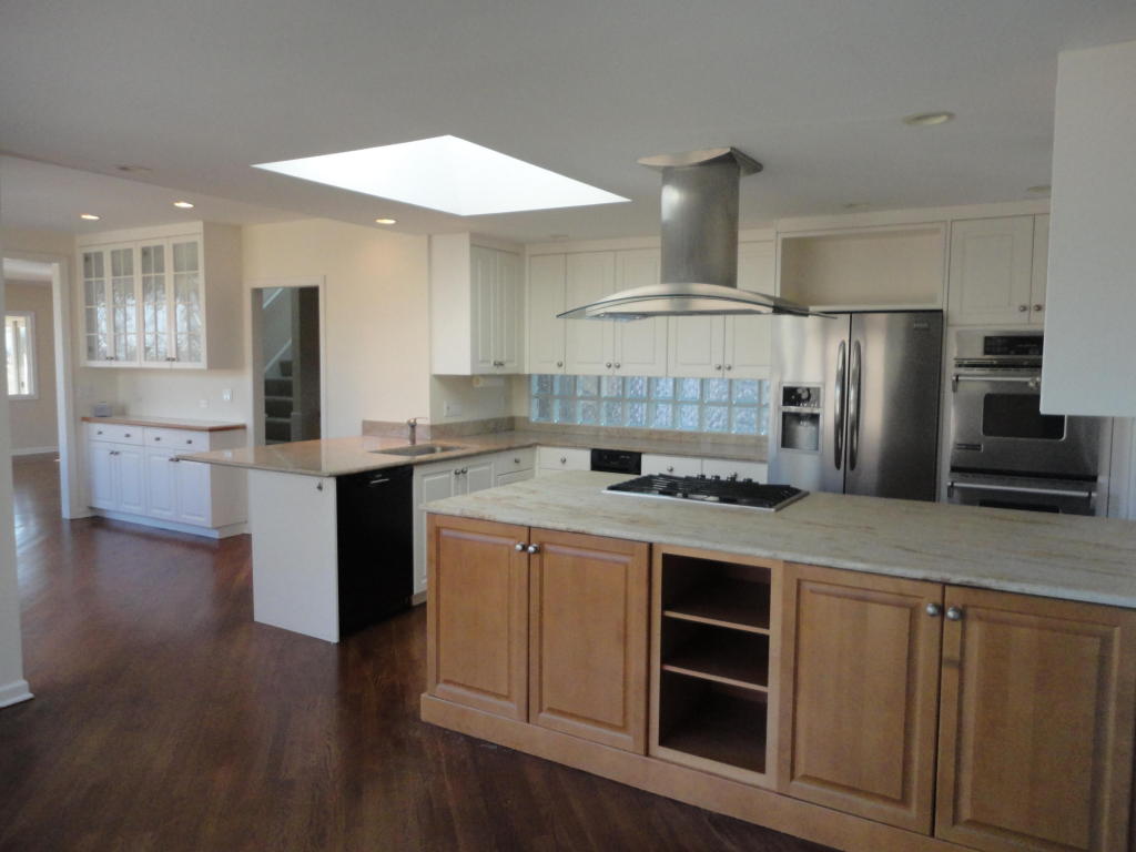 23 Raiders Lane, Darien, CT 06820