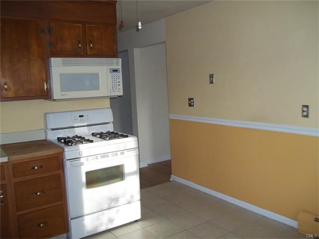 408 Jennings Road, Fairfield, CT 06824