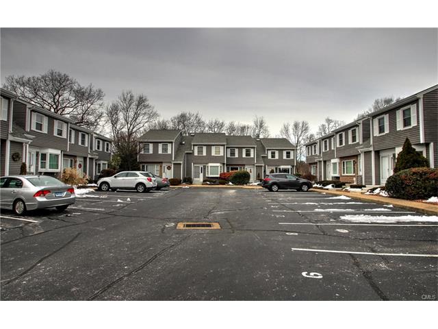 41 Dawn Street, Fairfield, CT 06824