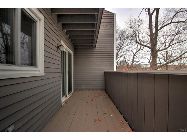 41 Dawn Street, Fairfield, CT 06824