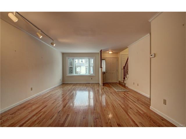 41 Dawn Street, Fairfield, CT 06824