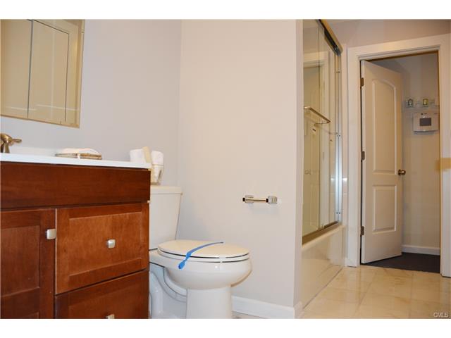 1139 Post Road, Fairfield, CT 06824