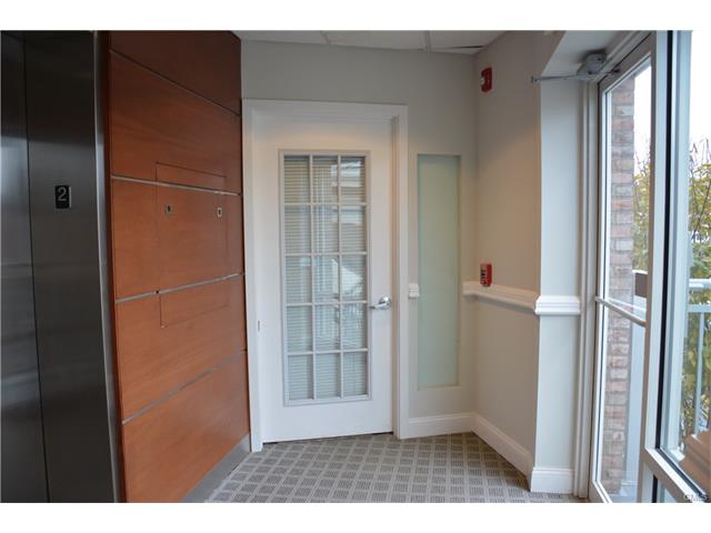 1139 Post Road, Fairfield, CT 06824