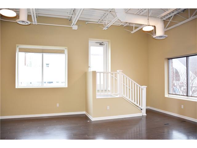 1139 Post Road, Fairfield, CT 06824