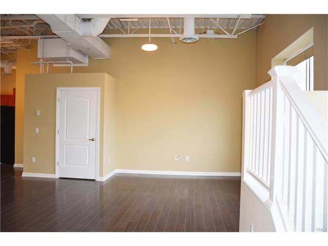 1139 Post Road, Fairfield, CT 06824