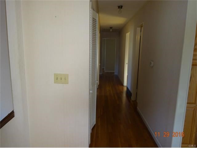 211 Sigwin Drive, Fairfield, CT 06824