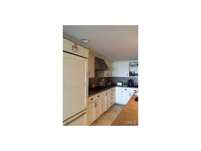 1037 Fairfield Beach Road, Fairfield, CT 06824