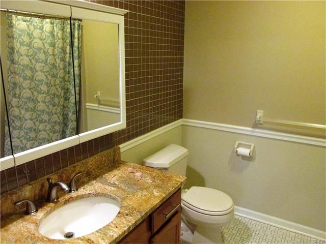 135 Oldfield Road, Fairfield, CT 06824