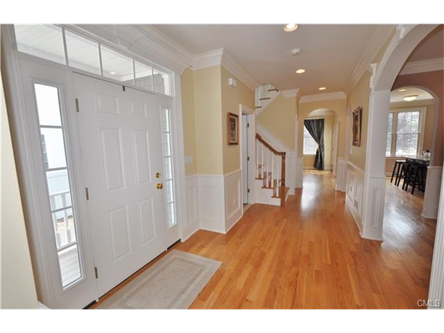 635 Reef Road, Fairfield, CT 06824