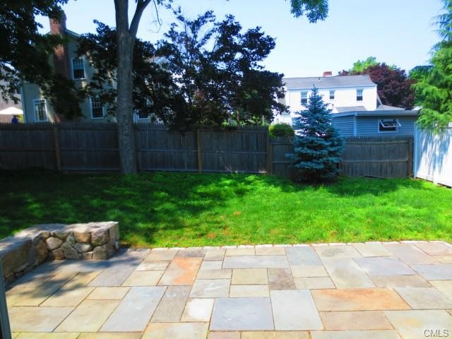 32 Bonney Terrace, Fairfield, CT 06824