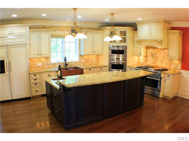 27 Old Black Rock Turnpike, Fairfield, CT 06824
