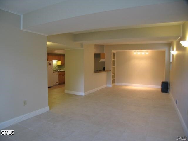 Fairfield, CT 06825