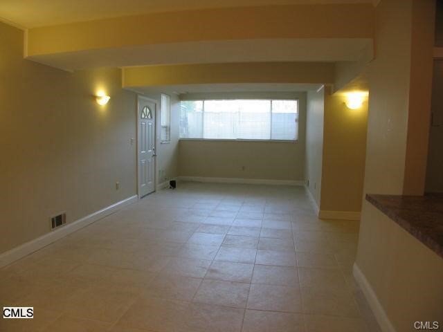 Fairfield, CT 06825