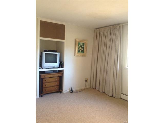 927 Burroughs Road, Fairfield, CT 06825