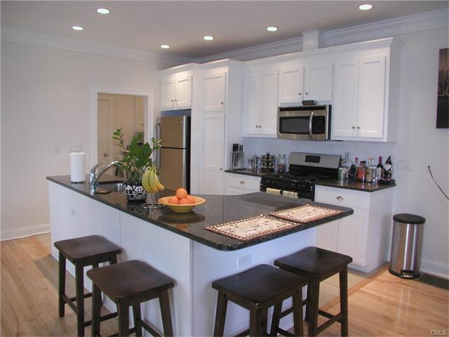 249 York Road, Fairfield, CT 06825