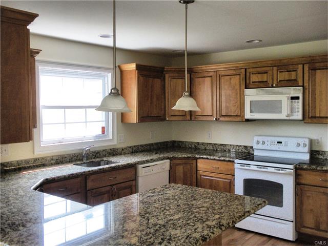 7 Alton Pl, Fairfield, CT 06825