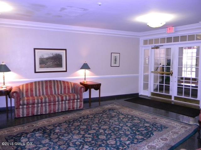 10 Brookside Drive, Greenwich, CT 06830