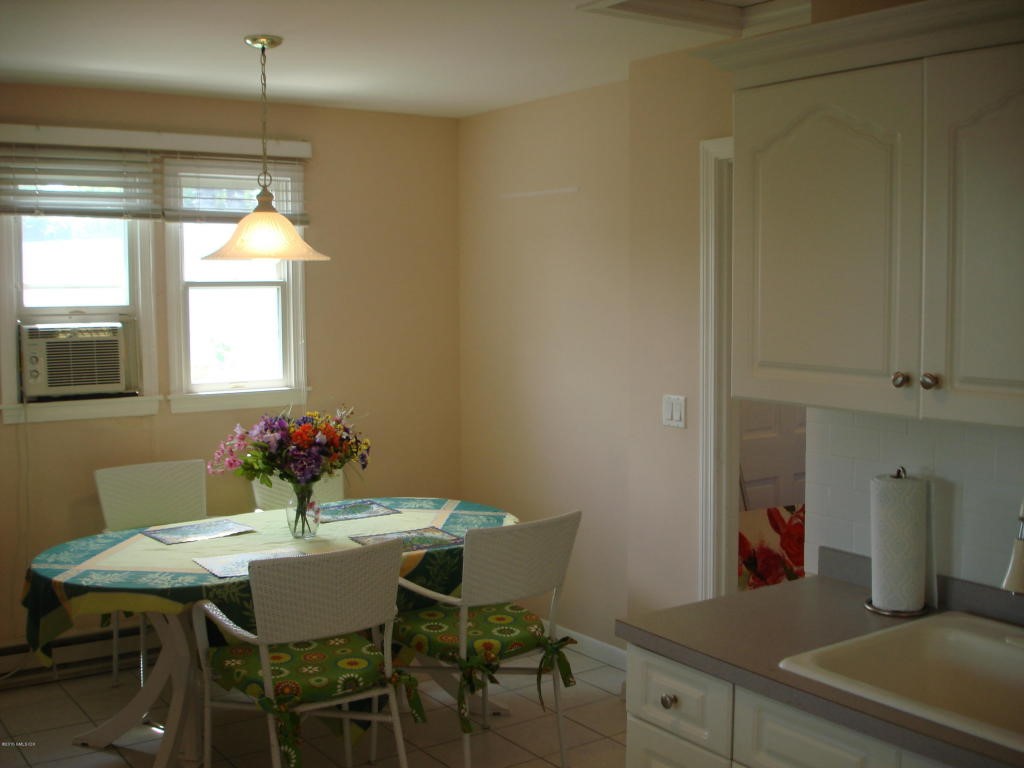 16 Lexington Avenue, Greenwich, CT 06830