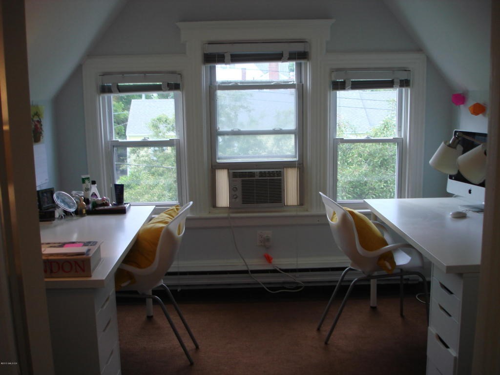 16 Lexington Avenue, Greenwich, CT 06830