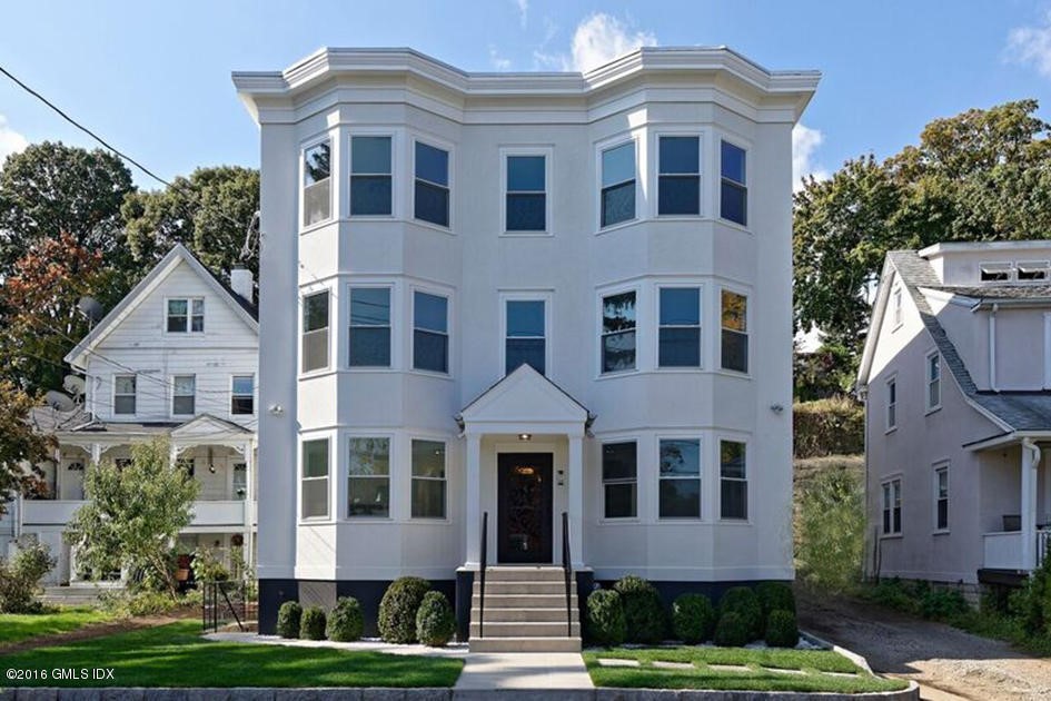 60 Oak Ridge Street, Greenwich, CT 06830