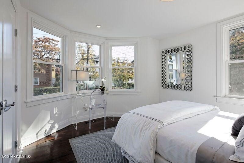 60 Oak Ridge Street, Greenwich, CT 06830