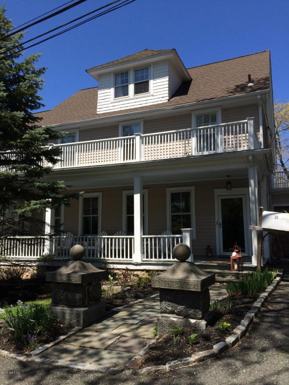 35 Rockview Drive, Greenwich, CT 06830